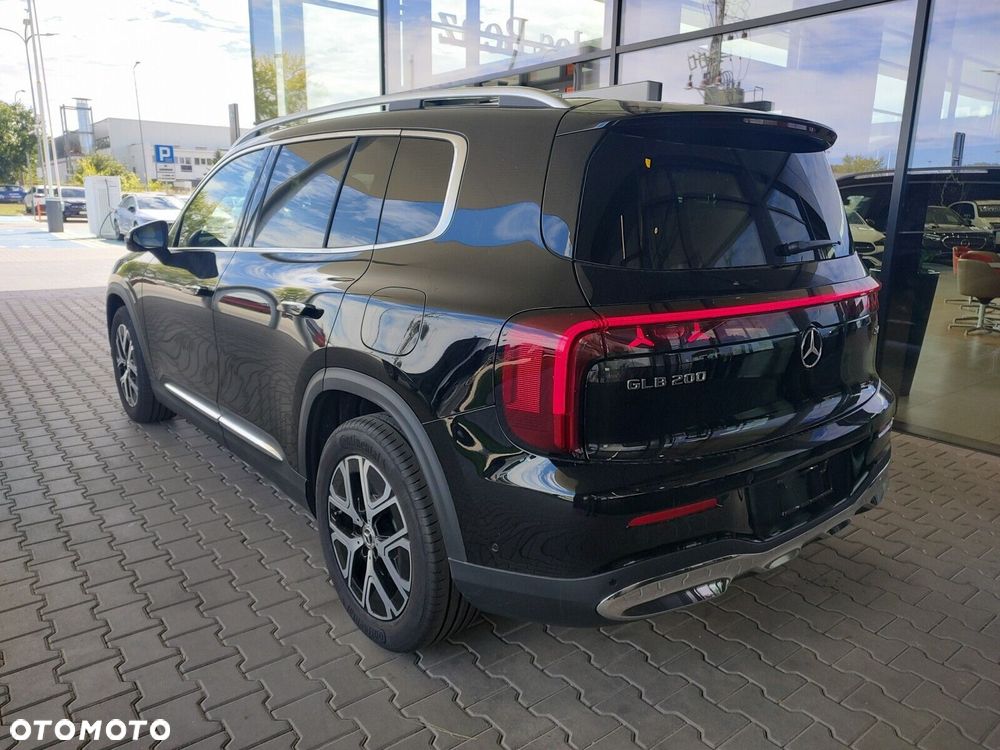 Mercedes-Benz GLB - 6