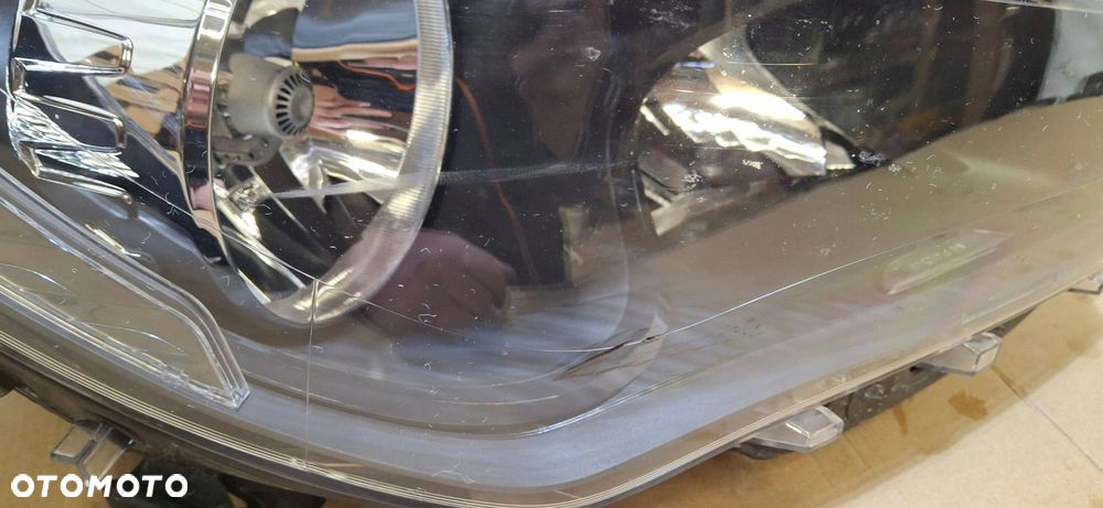 lampa prawa przód przednia mercedes cla w117 zwykła a1178200461 - 5