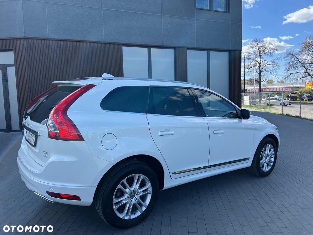 Volvo XC 60 D4 AWD Geartronic Summum - 8