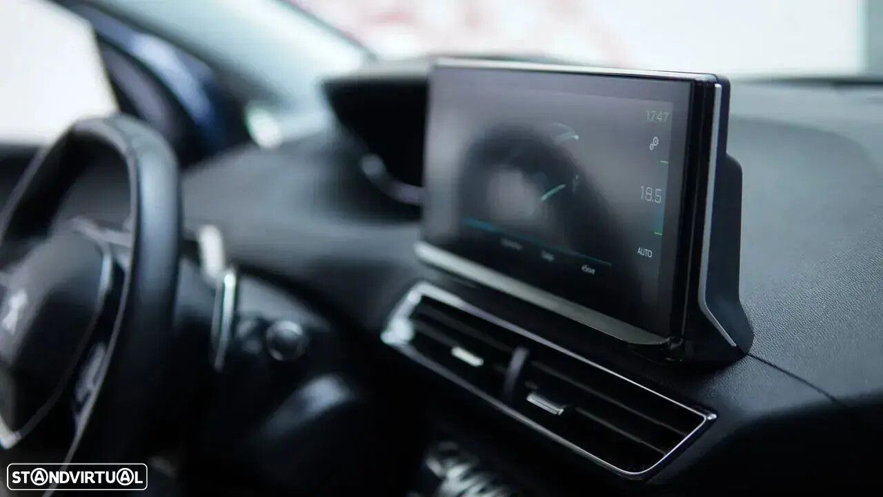 Peugeot 3008 1.6 Hybrid Allure Pack e-EAT8 - 29