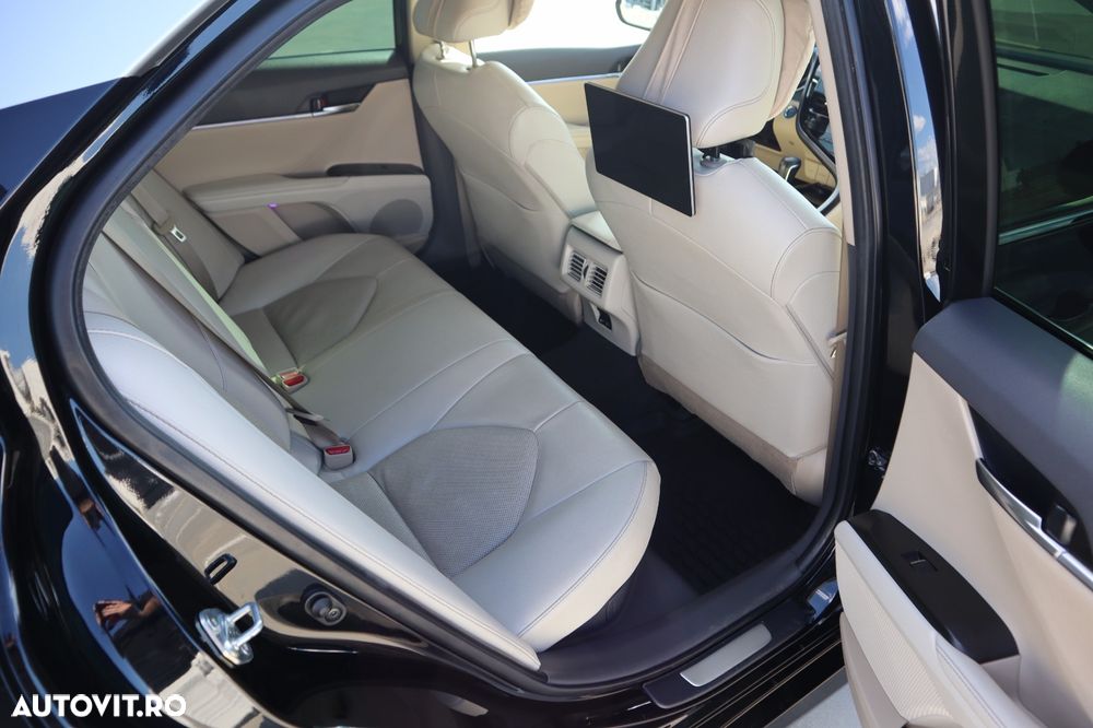 Toyota Camry 2.5 Exclusive - 8