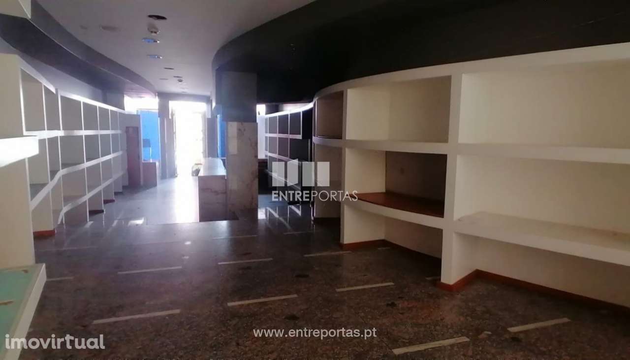 Venda de Loja no centro da cidade, Póvoa de Varzim - Grande imagem: 4/6