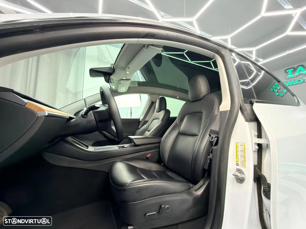 Tesla Model Y Long Range Dual Motor AWD - 20