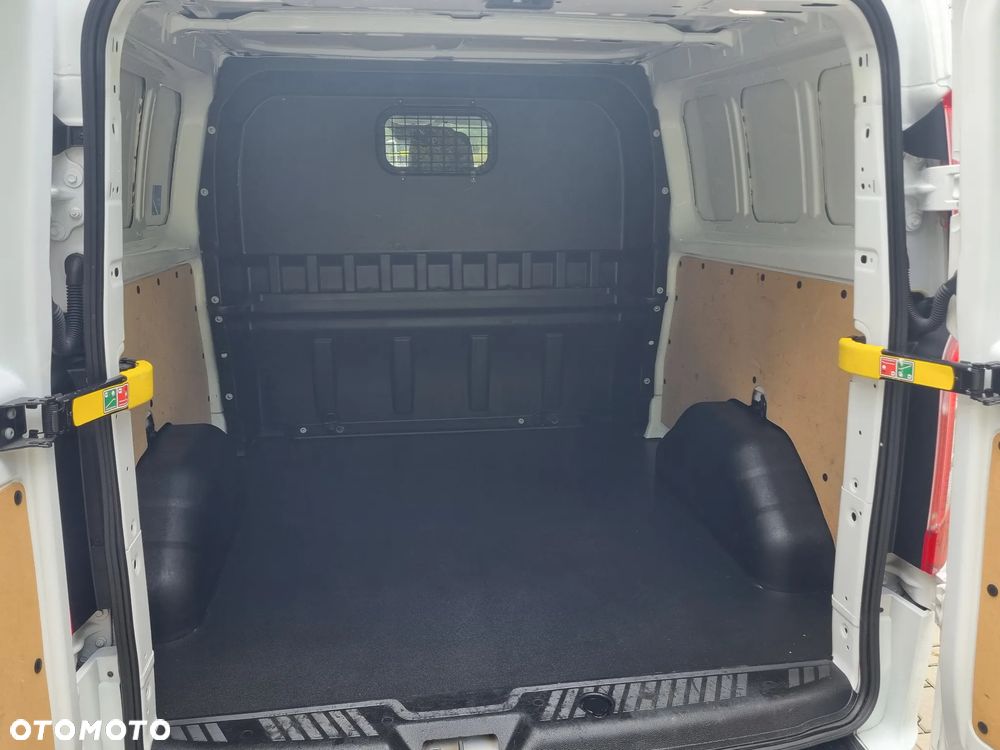 Ford Transit Custom - 23