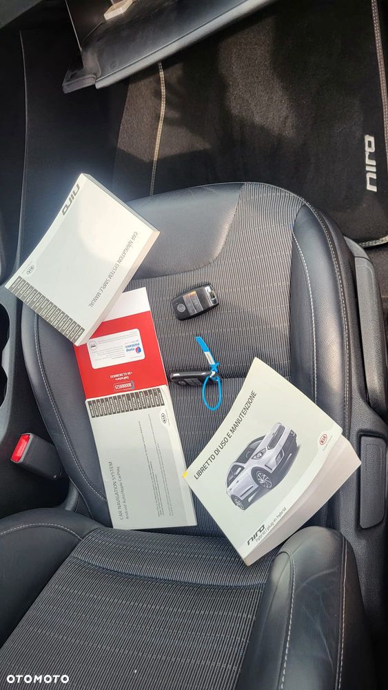 Kia Niro 1.6 GDI Hybrid L Business Line - 20