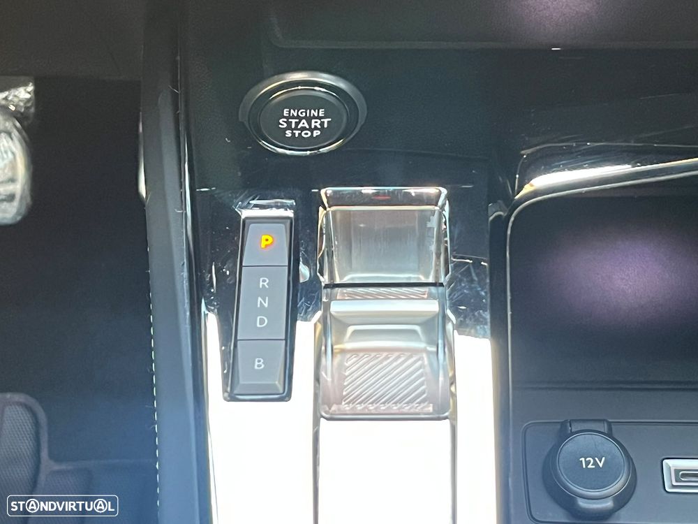 Peugeot 408 1.6 Hybrid GT e-EAT8 - 42