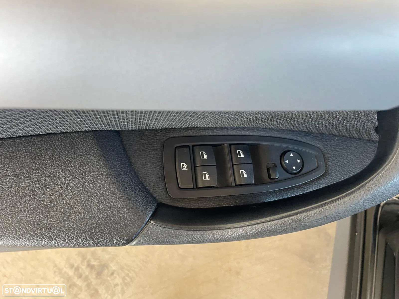 BMW X1 16 d sDrive Advantage - 27