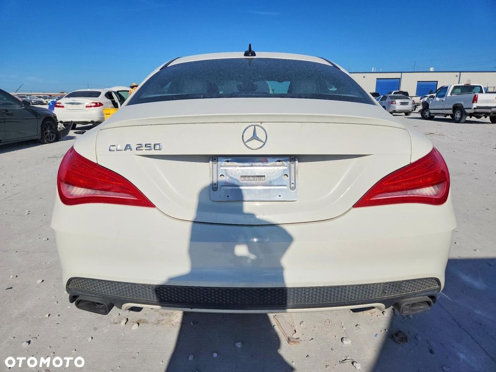 Mercedes-Benz CLA 250 7G-DCT AMG Line - 8