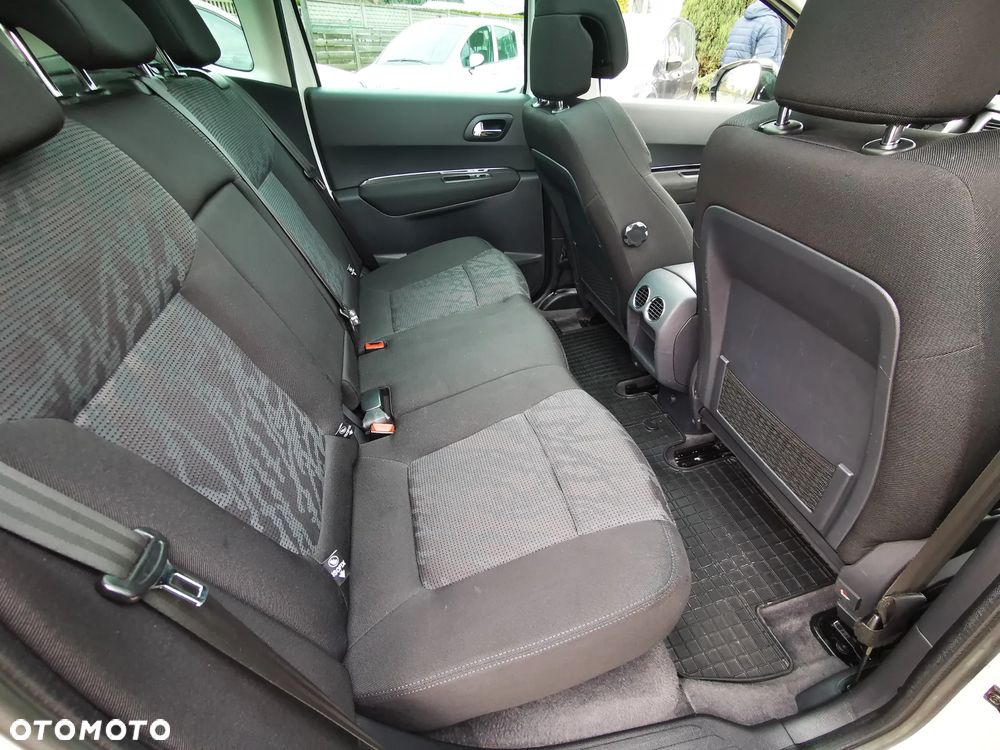 Peugeot 3008 2.0 HDi HYbrid4 - 16