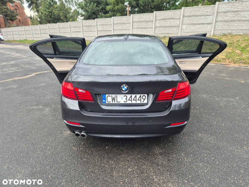 BMW Seria 5 518d - 22