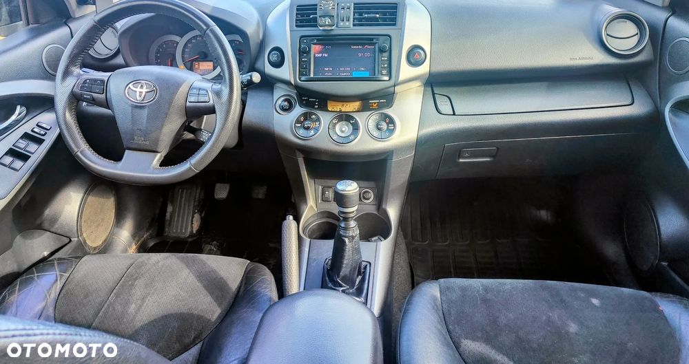 Toyota RAV4 2.0 VVT-i Premium - 7