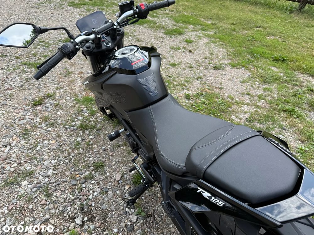 VOGE R125 - 7