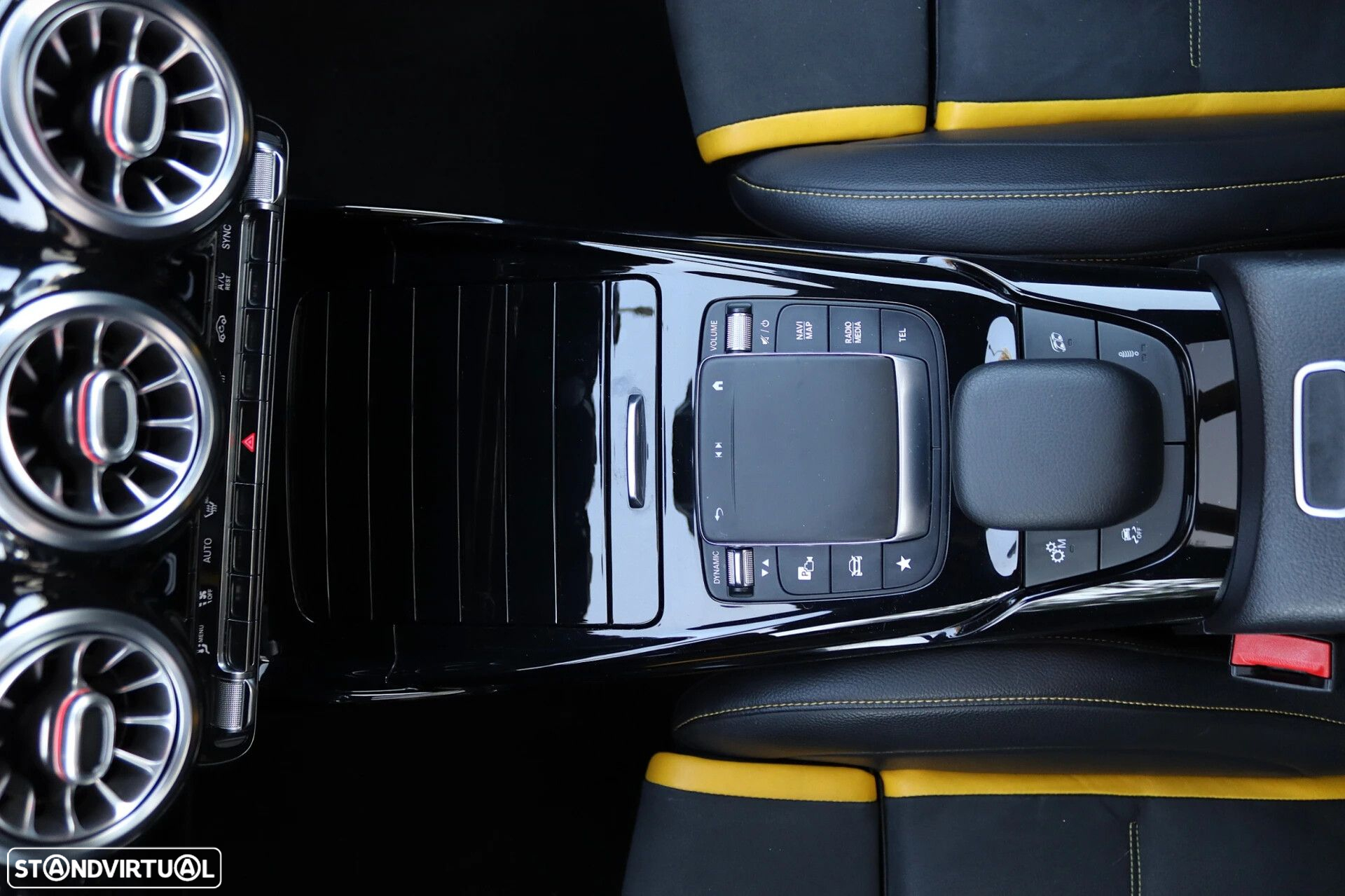 Mercedes-Benz CLA 45 AMG - 26