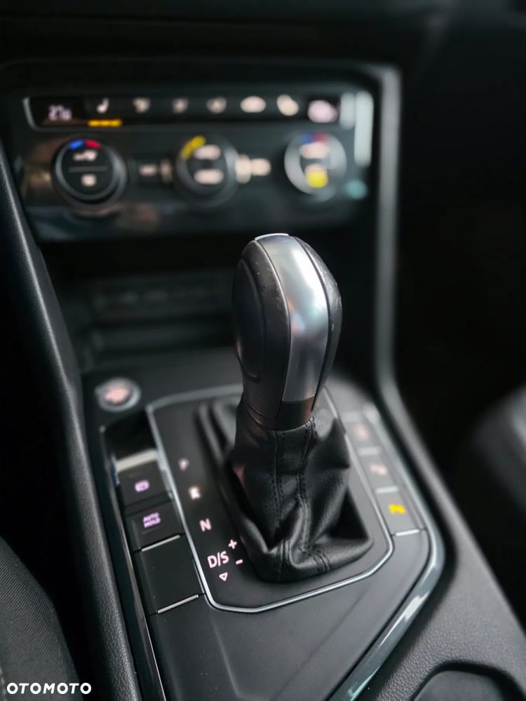 Volkswagen Tiguan 1.5 TSI EVO Elegance DSG - 23