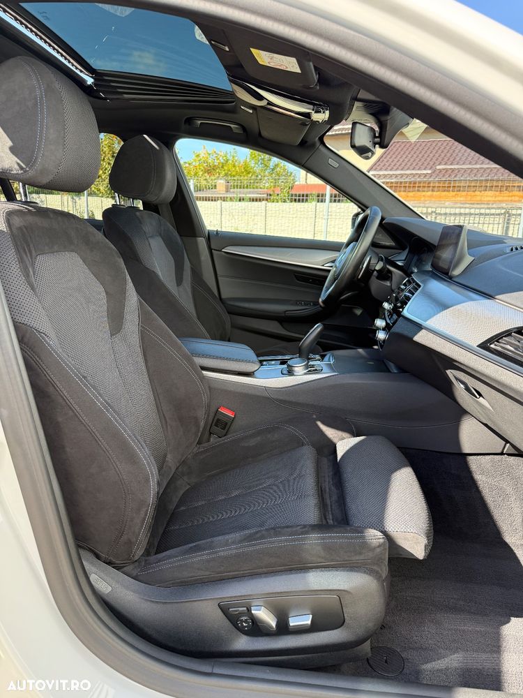 BMW Seria 5 530e Aut. M Sport Edition - 14