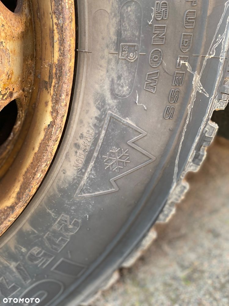 Iveco Irisbus 275/70R22.5 - 4