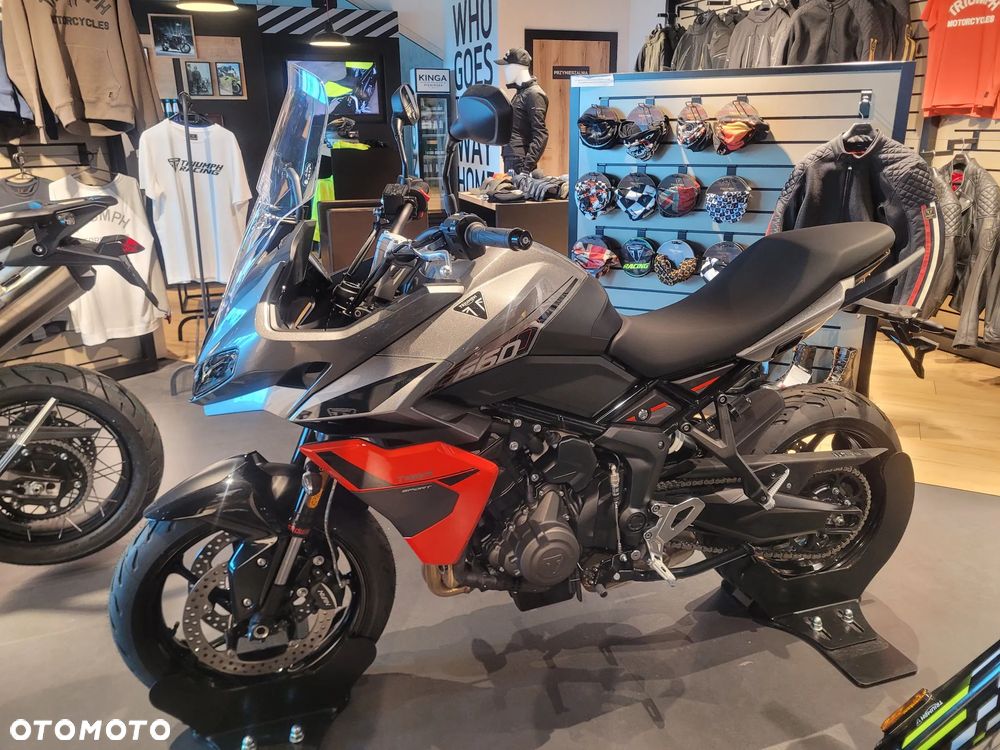Triumph Tiger - 3