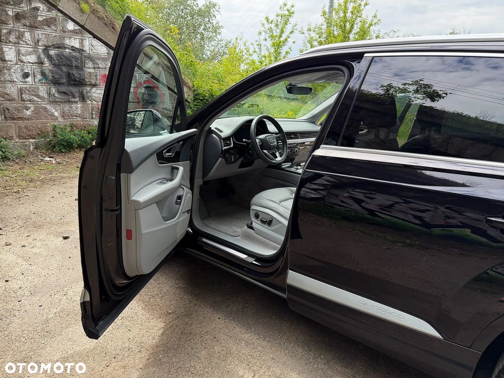 Audi Q7 3.0 TFSI Quattro Tiptronic - 14