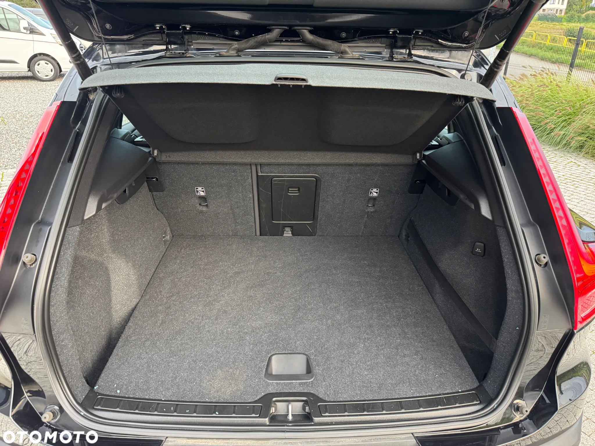Volvo XC 40 D3 Momentum Pro - 36