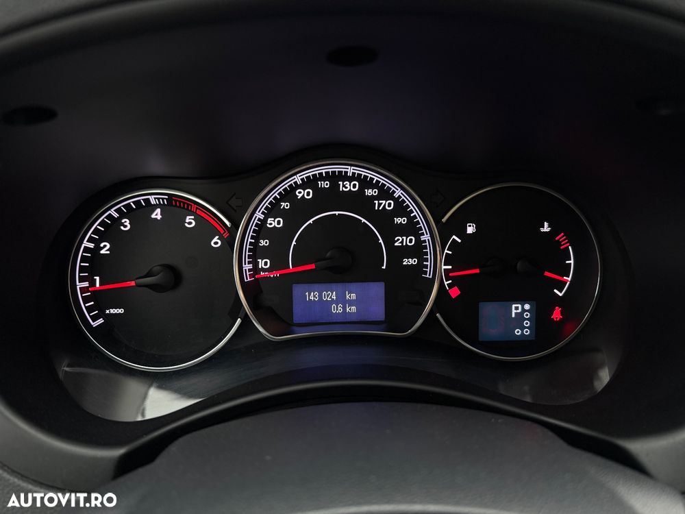 Renault Koleos 2.0 dCI FAP 4x4 Aut. Night and Day - 8