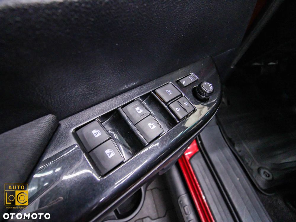 Toyota Hilux 2.4 D-4D Double Cab Selection 4x4 - 26