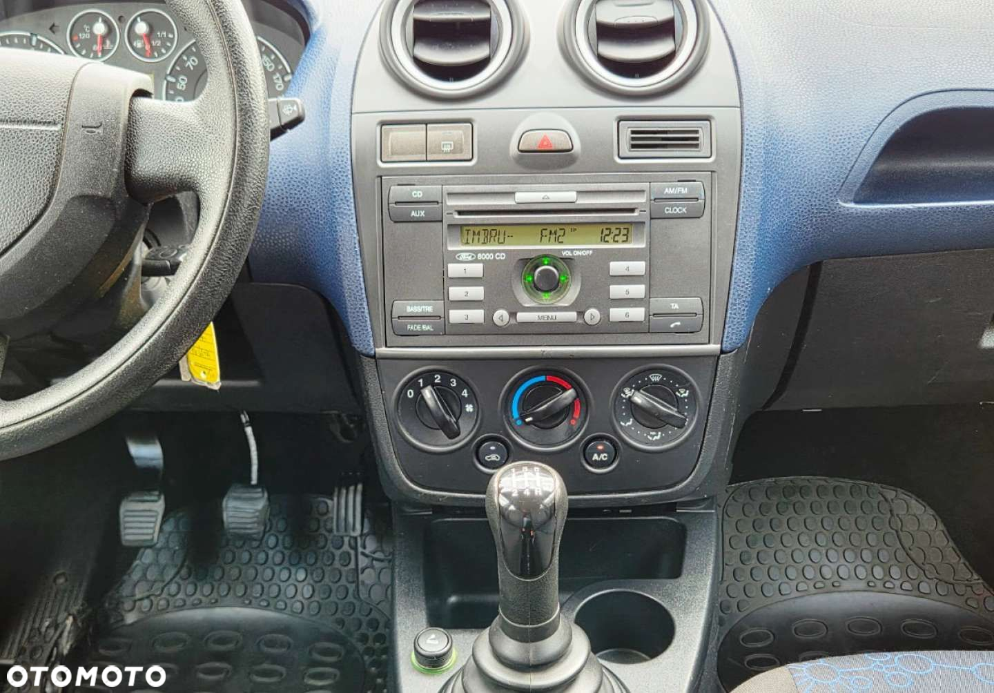 Ford Fiesta - 10