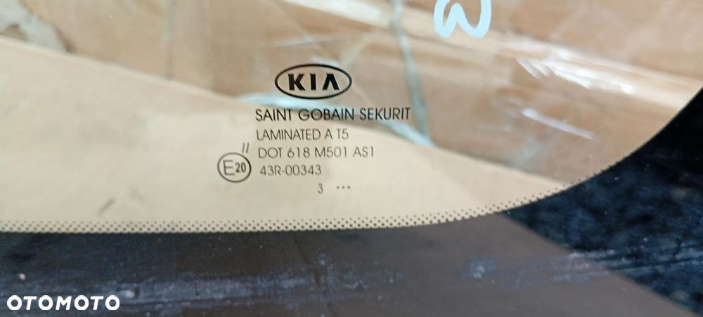 Szyba czołowa przód przednia Kia Sportage III AS1 11r - 7