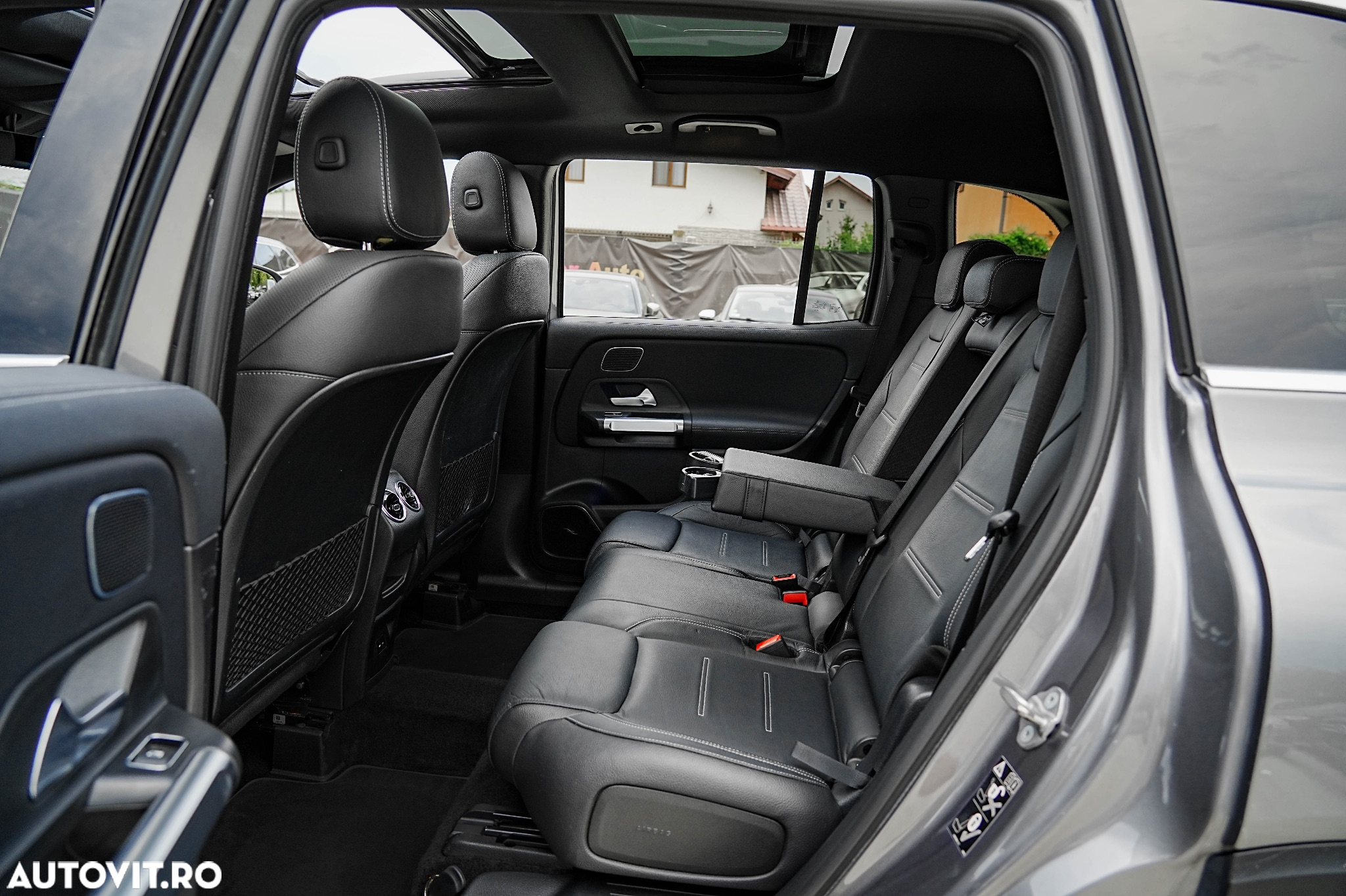Mercedes-Benz GLB 220 d 4Matic 8G-DCT AMG Line - 24