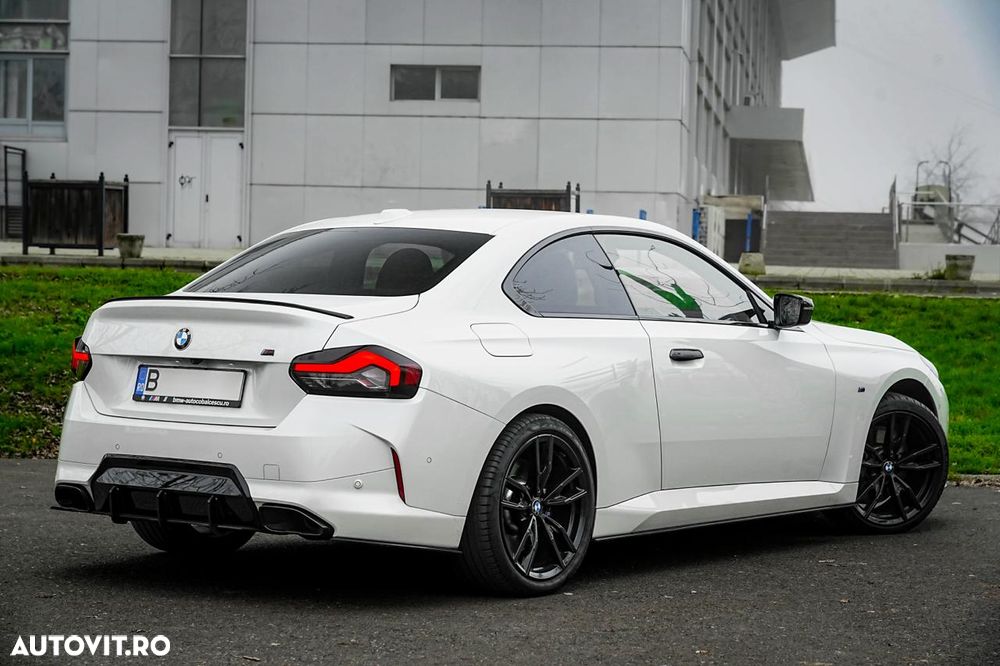 BMW M2 M240i xDrive - 4