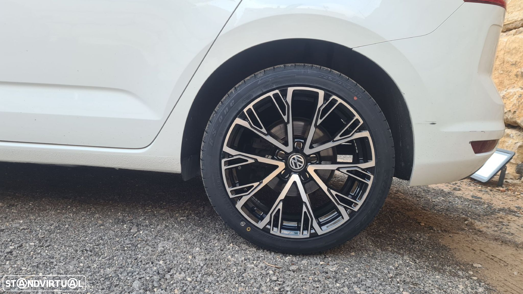 VW Touran 1.6 TDI Confortline DSG - 53