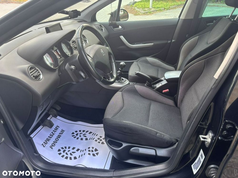 Peugeot 308 - 23