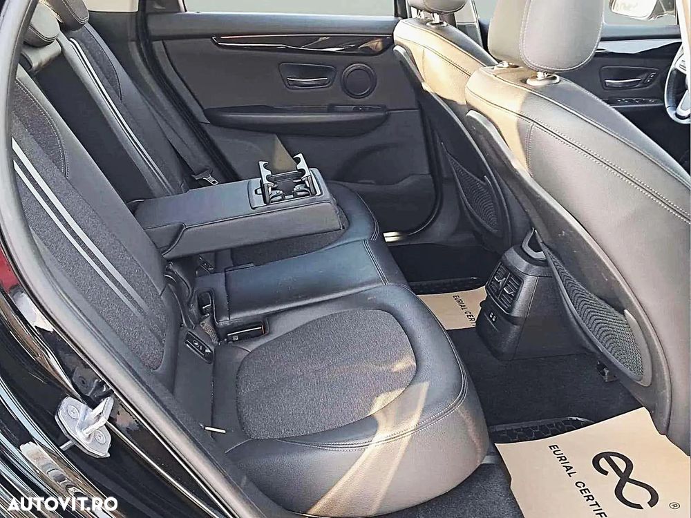 BMW Seria 2 218d Sport Line - 10