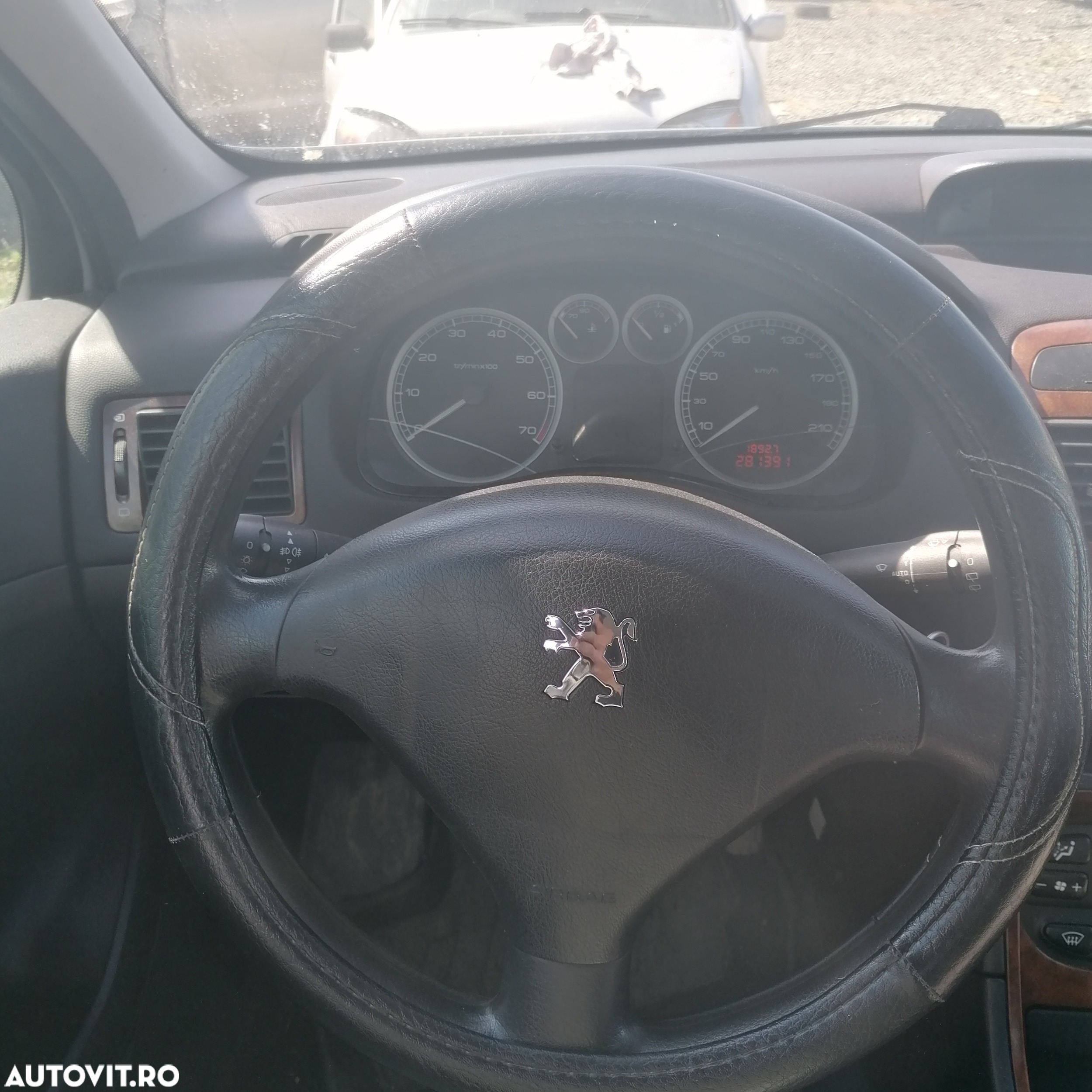 Dezmembrari  Peugeot 307  2000  > 0000 1.6 16V Benzina - 12
