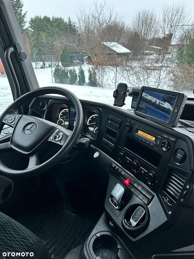 Mercedes-Benz Actros - 13