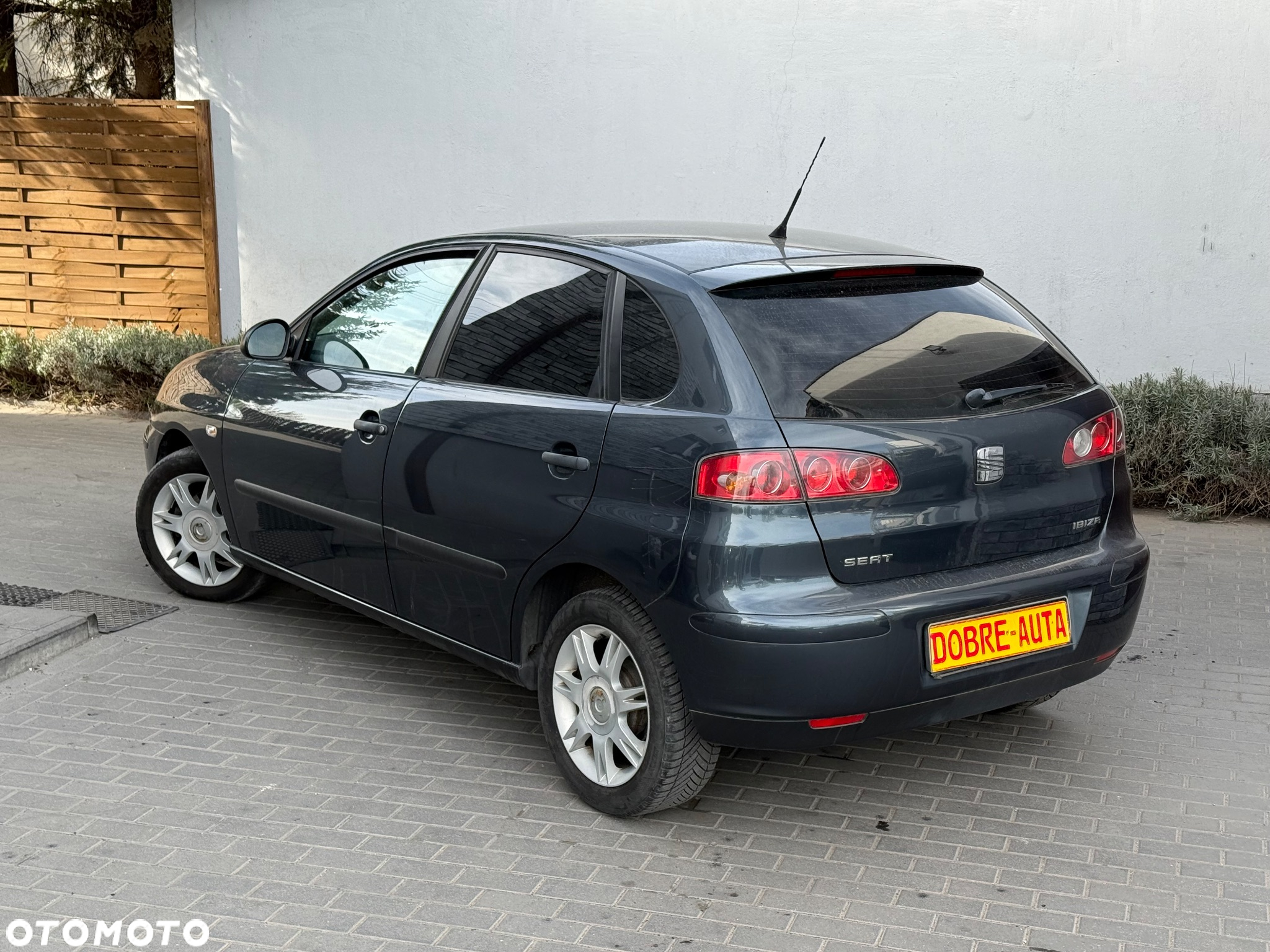Seat Ibiza 1.4 16V Stylance - 27