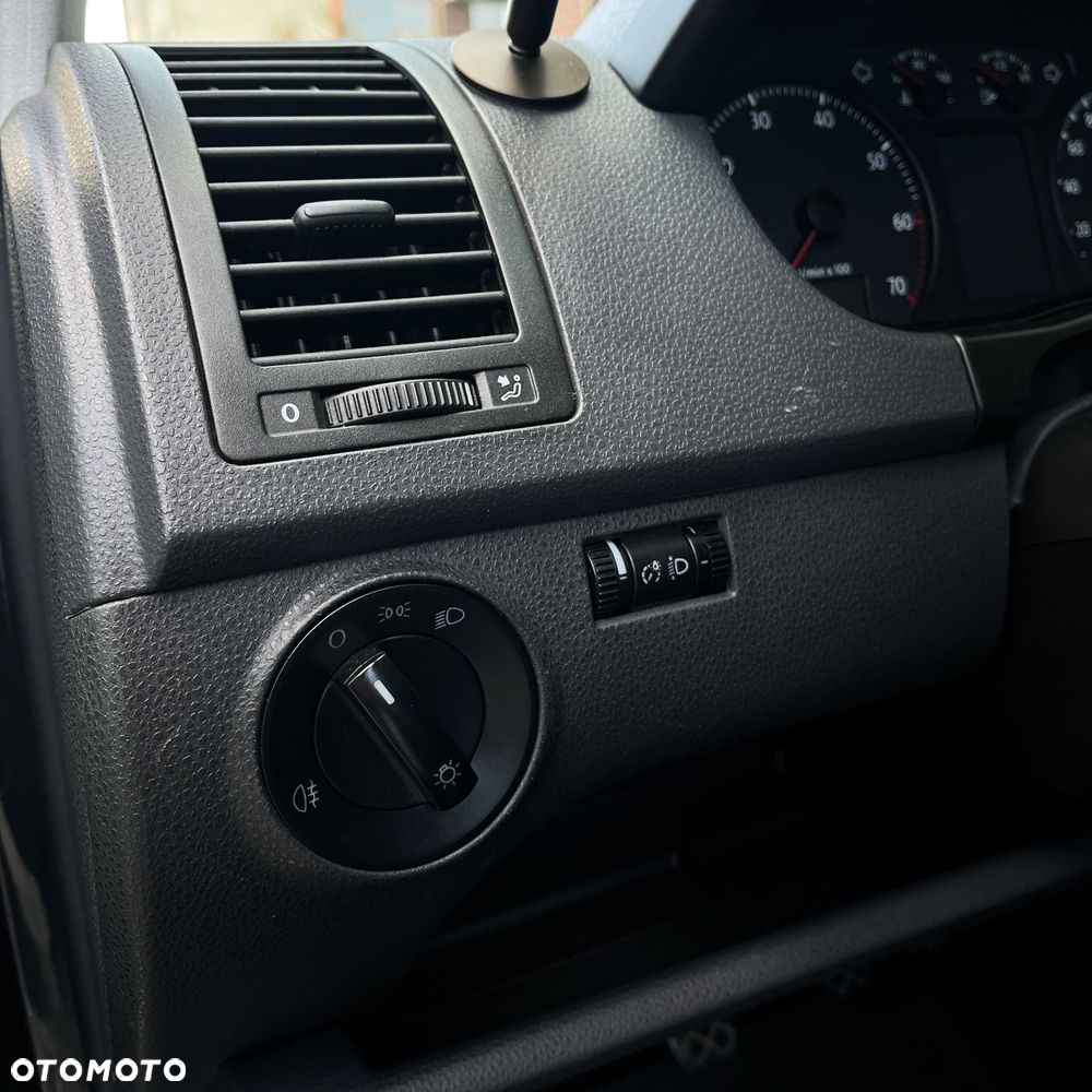 Volkswagen Polo 1.4 Tour - 24