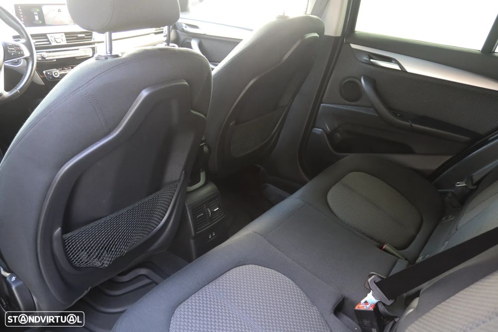 BMW X1 25 e xDrive - 29