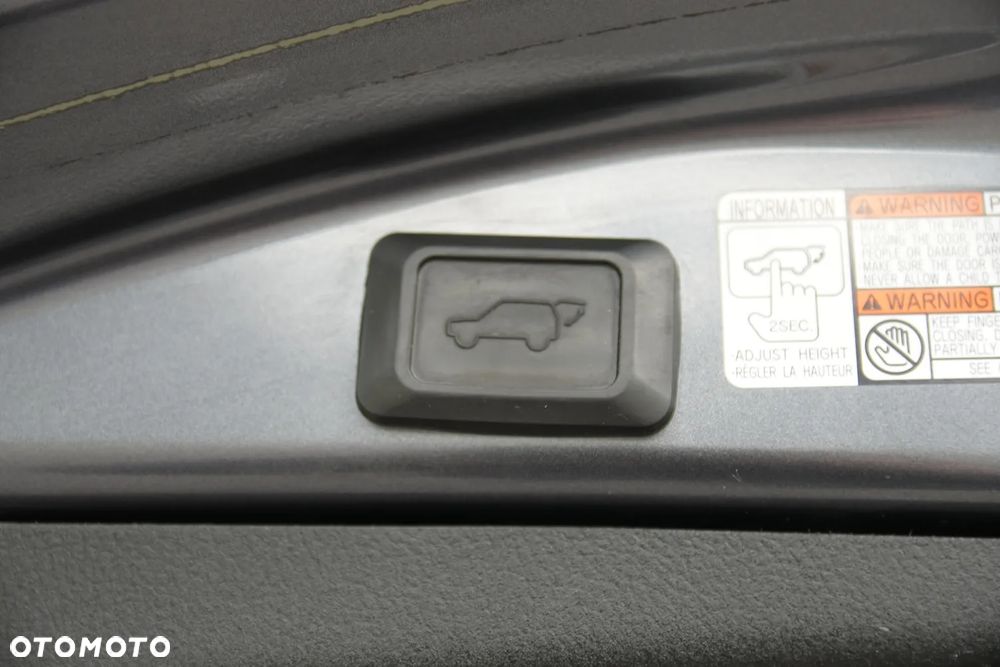 Toyota RAV4 - 22