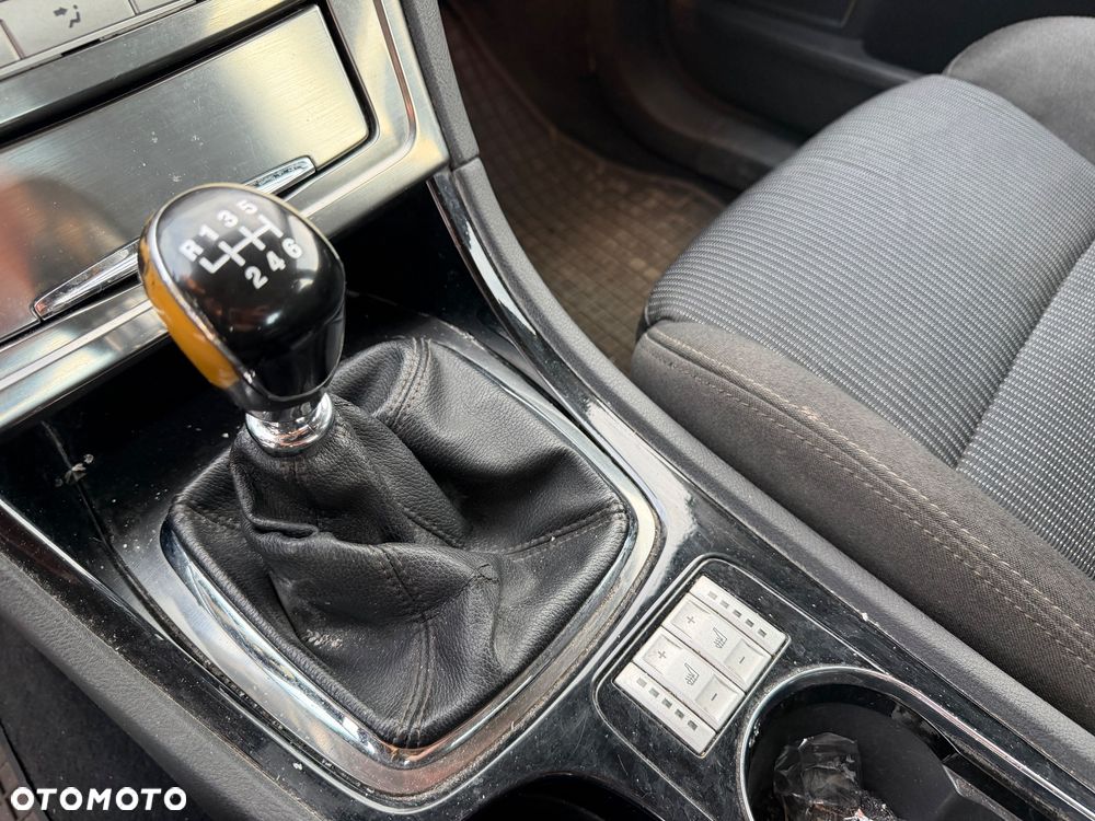 Ford Mondeo - 8