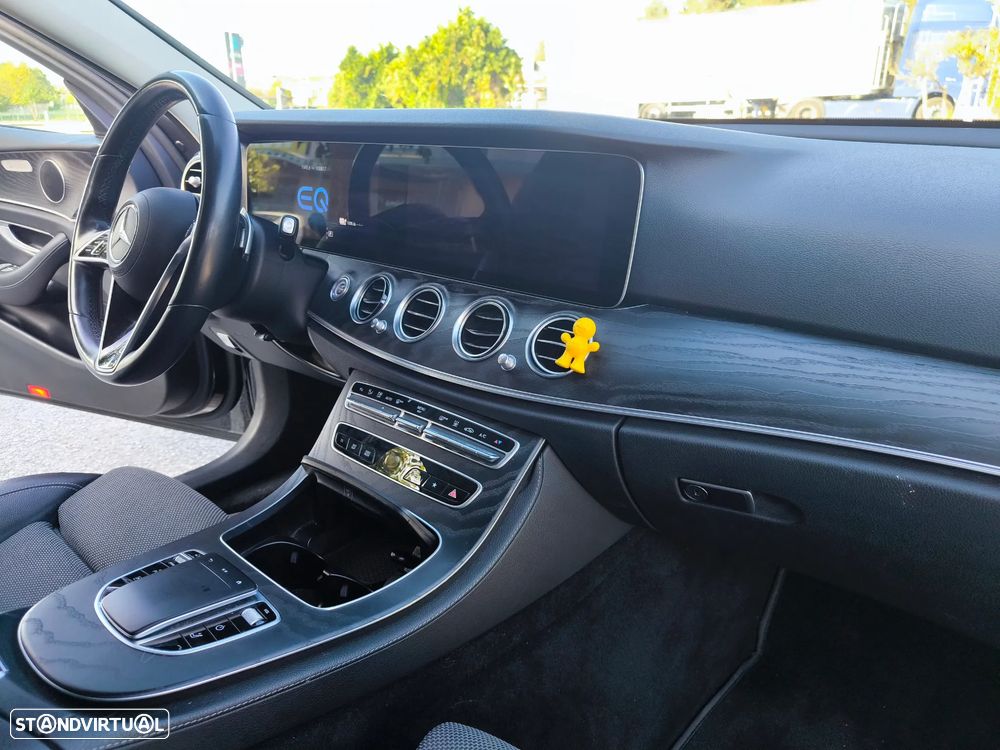Mercedes-Benz E 300 de 4Matic 9G-TRONIC Avantgarde - 27