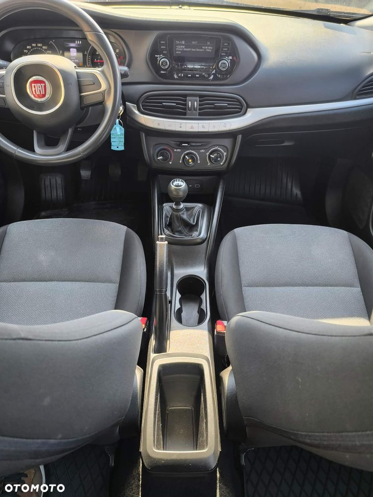 Fiat Tipo 1.4 16V Lounge EU6d - 20