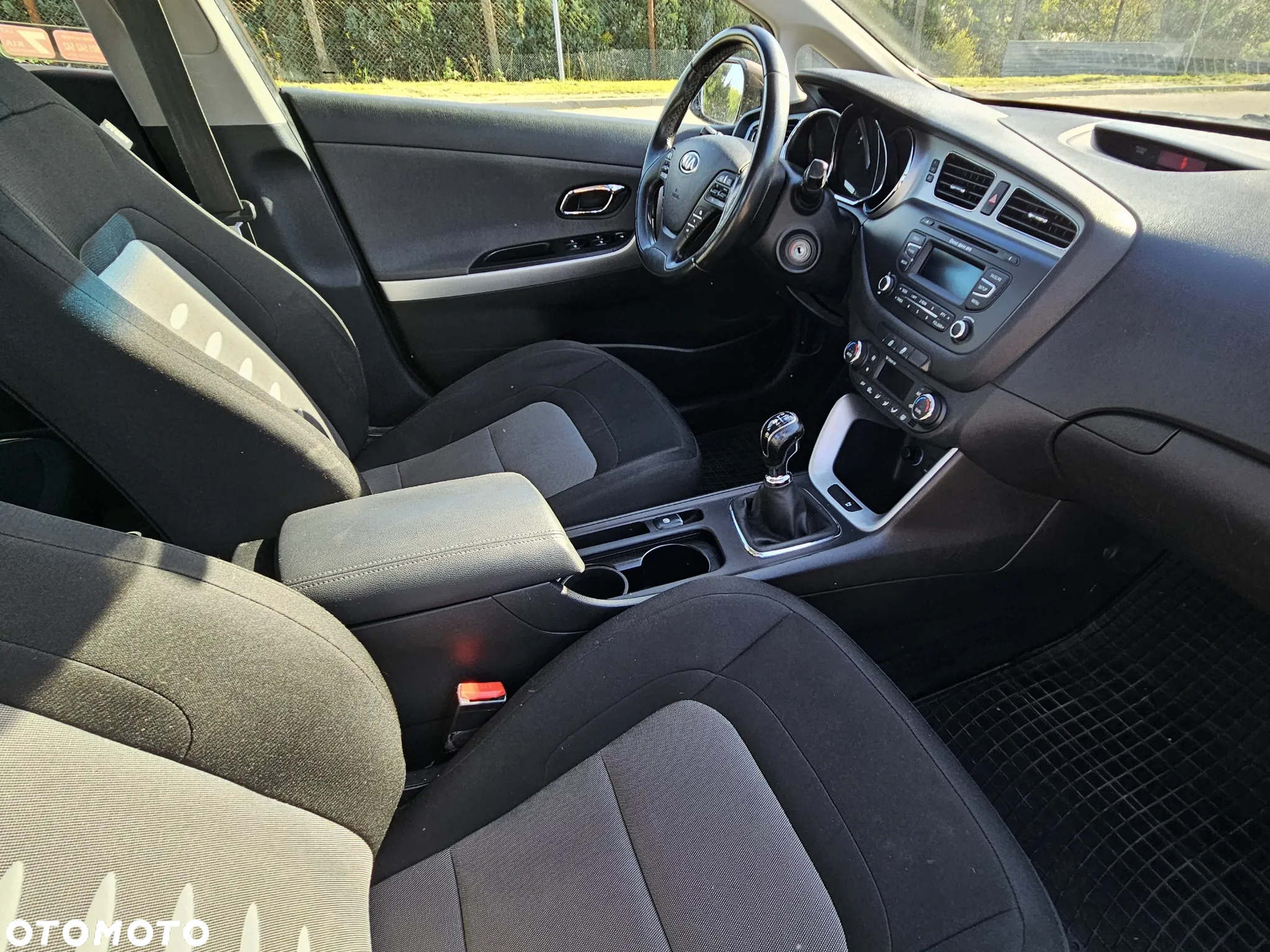 Kia Ceed Cee'd 1.6 GDI L - 28