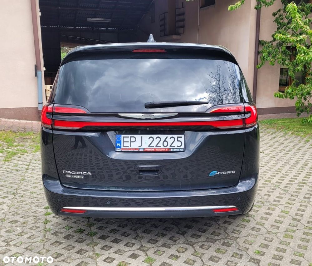 Chrysler Pacifica - 6