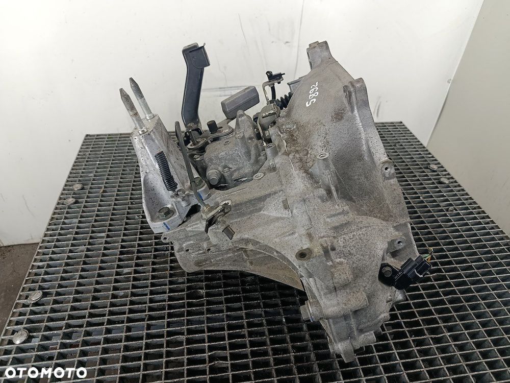 SKRZYNIA BIEGÓW MANUALNA 6 HONDA CIVIC VIII SPLM 1.4 8V - 5