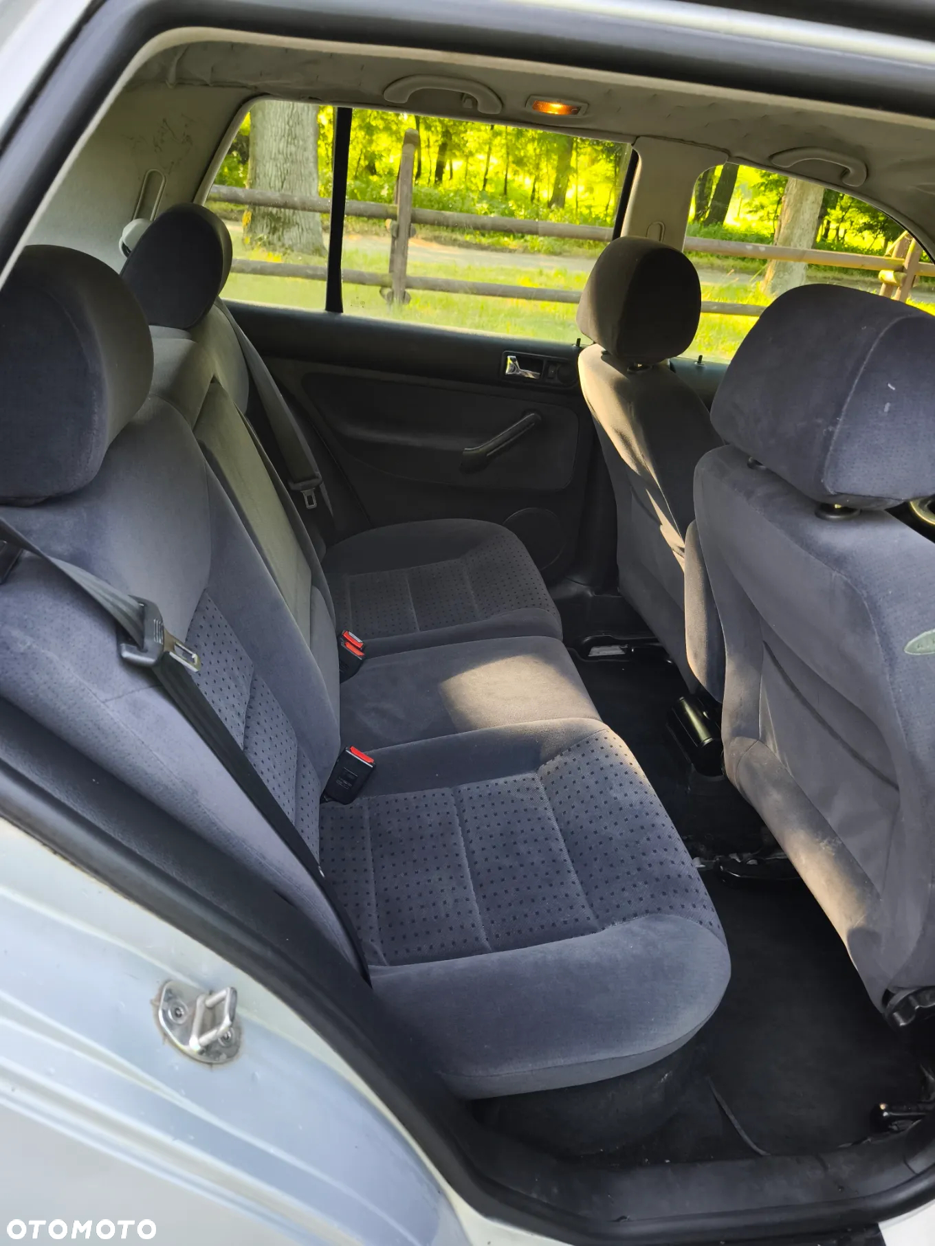 Volkswagen Golf 1.6 - 6