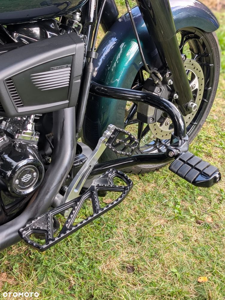 Harley-Davidson Touring Street Glide - 9