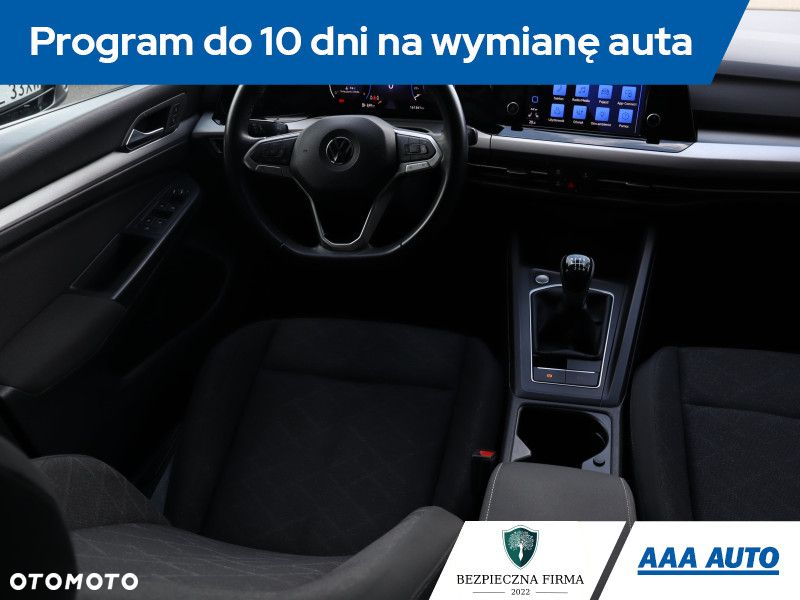 Volkswagen Golf - 8