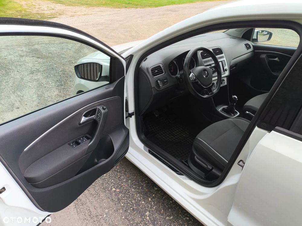 Volkswagen Polo 1.2 TSI Blue Motion Technology Life - 16