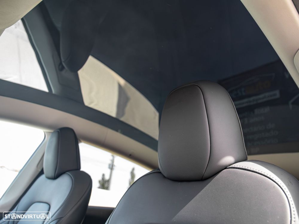 Tesla Model Y Long Range Tração Integral - 33