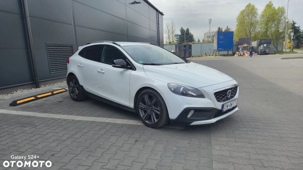 Volvo V40 Cross Country D4 Geartronic Momentum - 4
